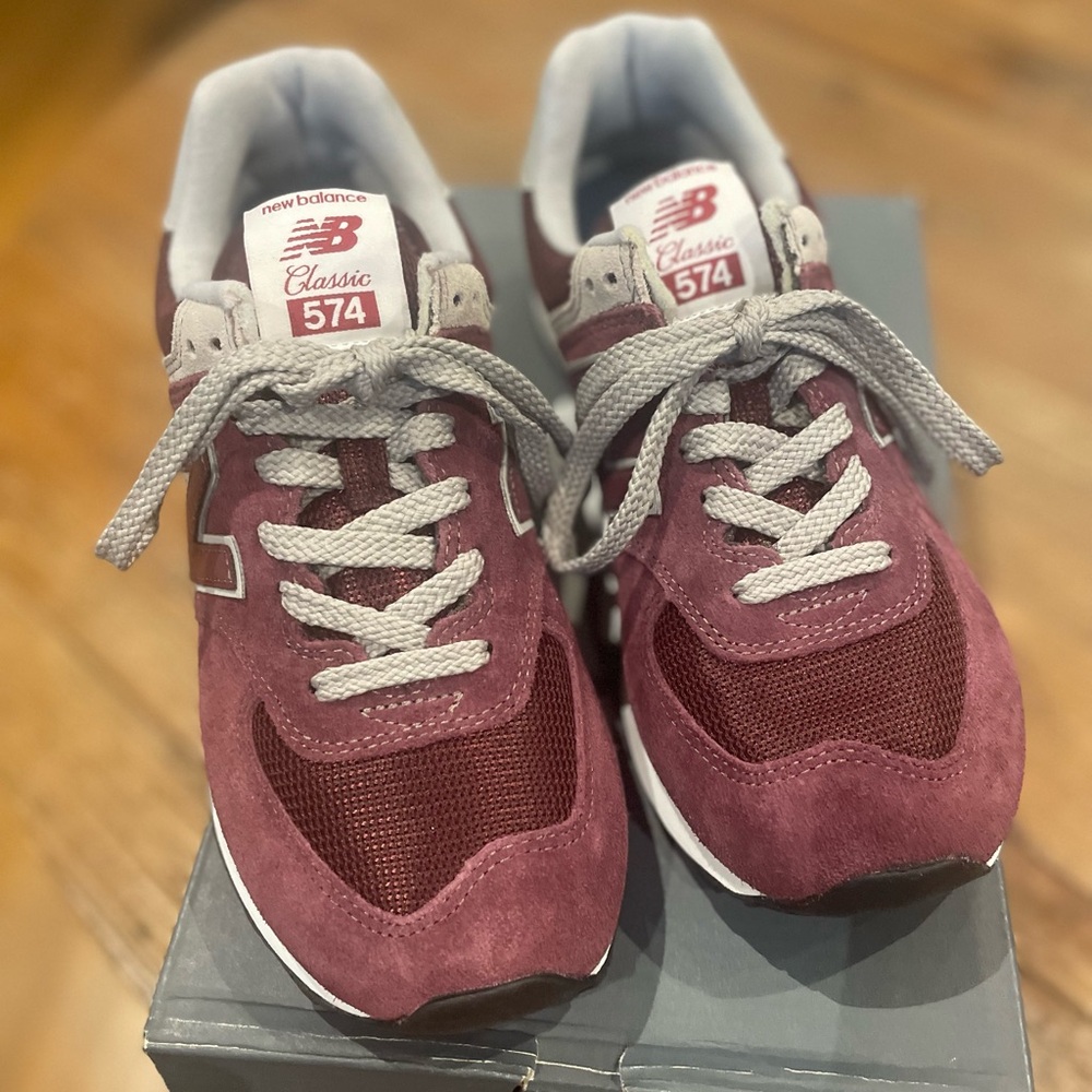 Women’s Burgundy New Balance 574, size 7.5